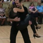 Exhibición de Bailes Latinos (salsa, bachata y rueda de salsa) de la Escuela de Baile el Almacén.
